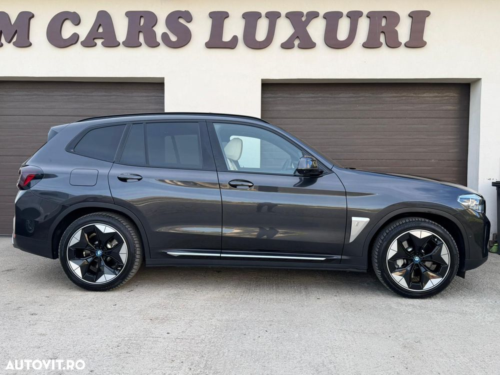 BMW iX3 Inspiring - 23