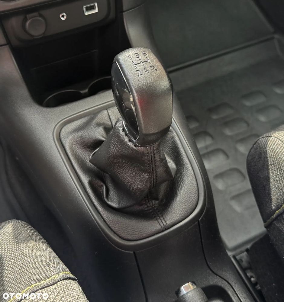 Citroën C3 1.2 PureTech Feel - 34