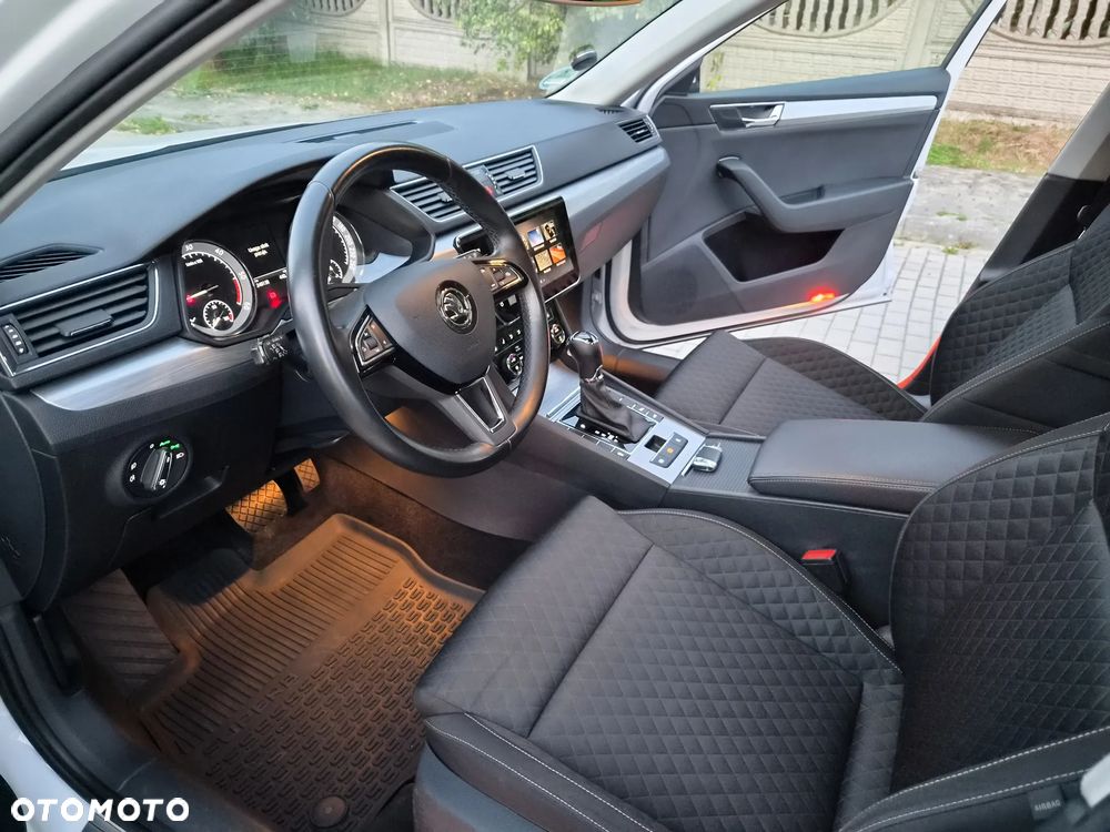 Skoda Superb 2.0 TDI DSG Ambition - 13