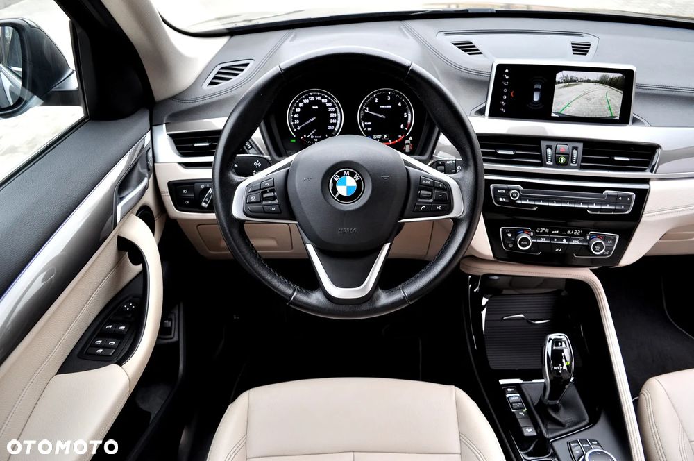 BMW X1 xDrive20d xLine - 27