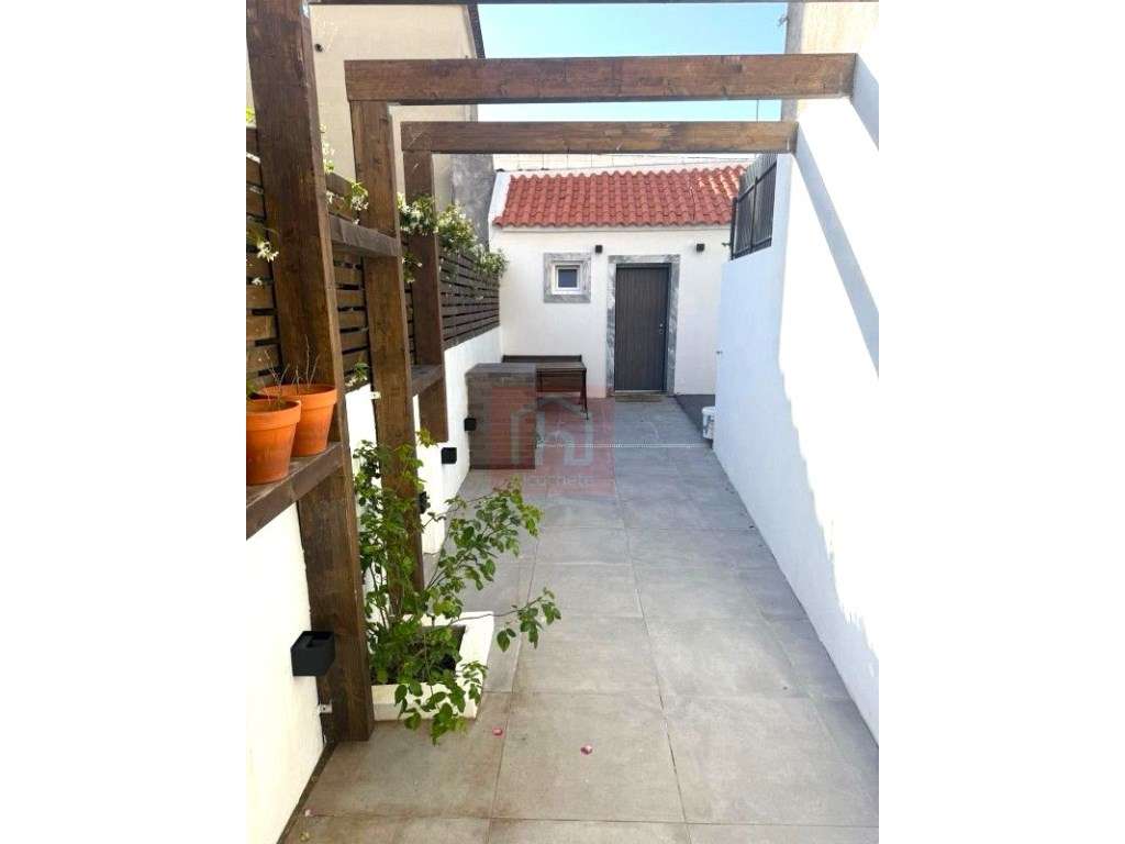 Moradia térrea T2 com logradouro e piscina em Alcochete. - Grande imagem: 3/11