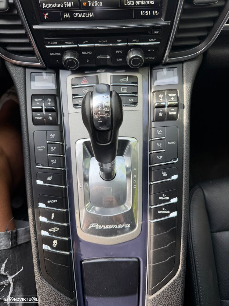 Porsche Panamera S Hybrid - 41