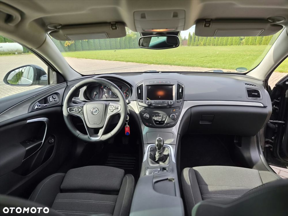 Opel Insignia - 10