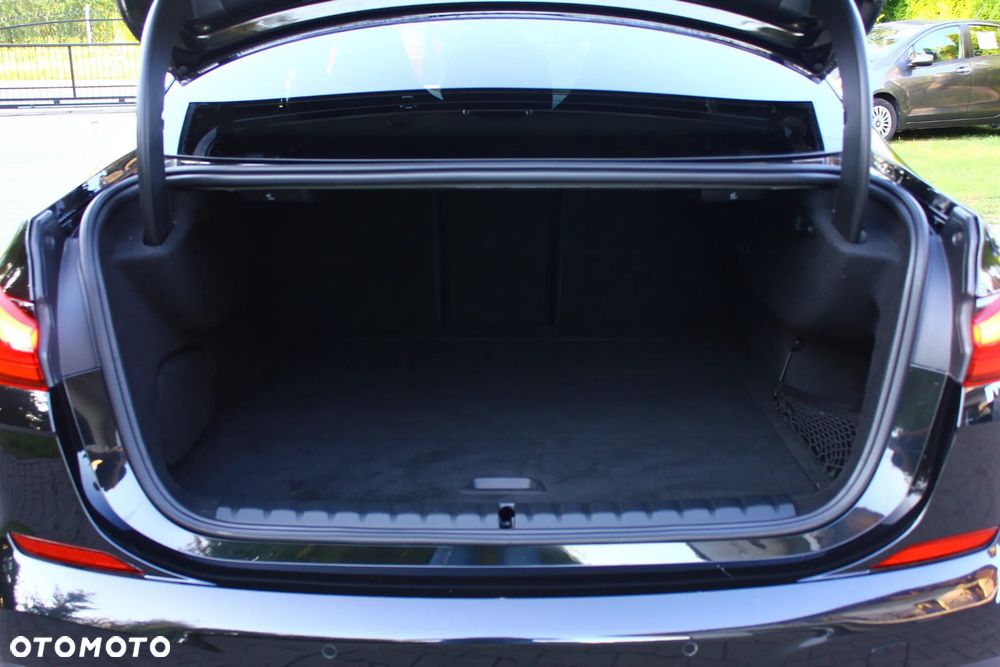 BMW Seria 2 218d M Sport sport - 33