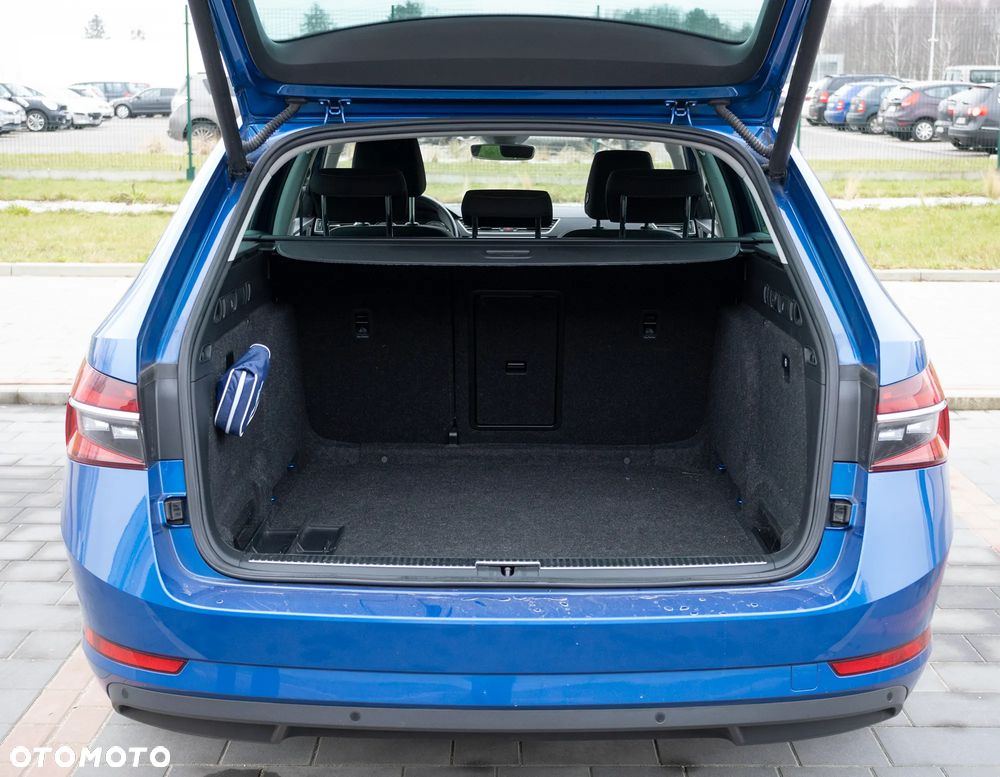 Skoda Superb 1.5 TSI Ambition DSG - 9