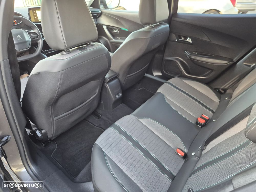 Peugeot 2008 1.2 PureTech Allure Pack - 49