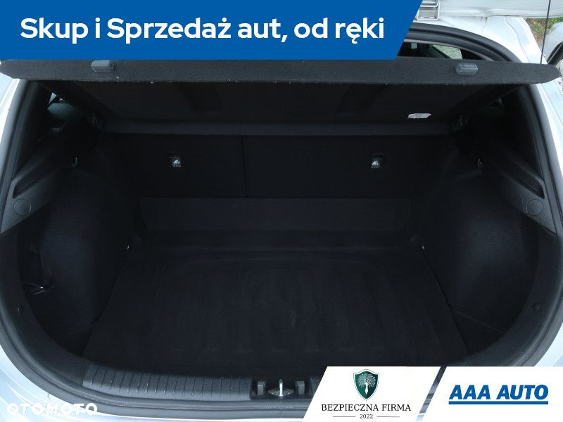 Kia Ceed - 14