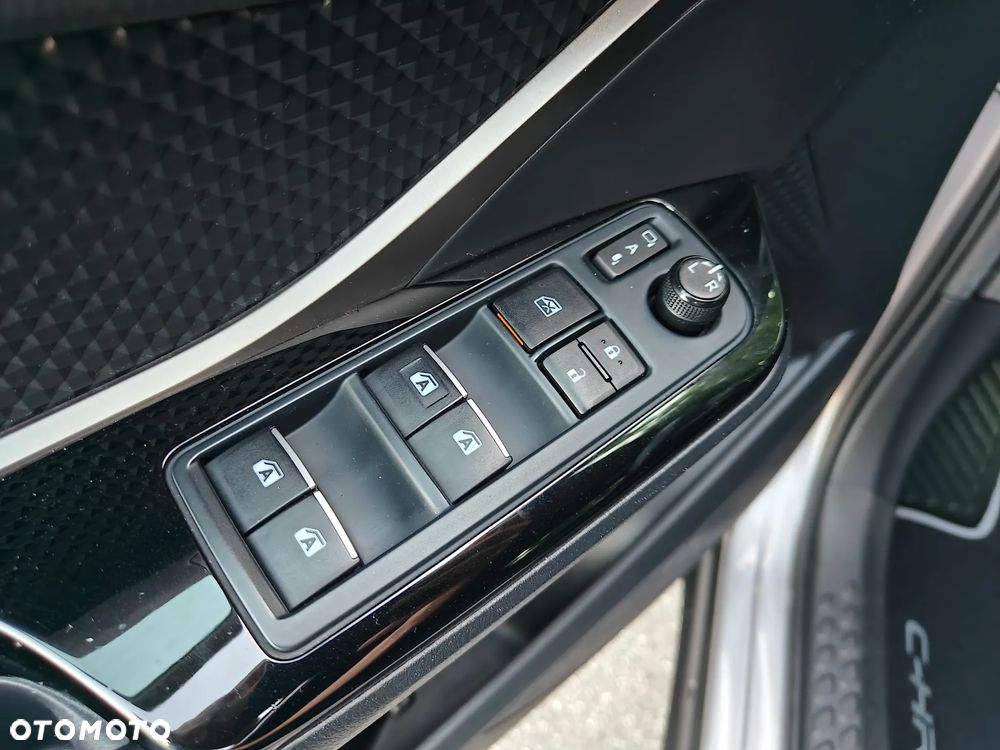 Toyota C-HR - 26
