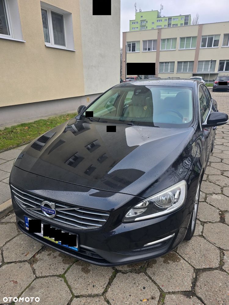 Volvo S60 D4 Drive-E Momentum - 1