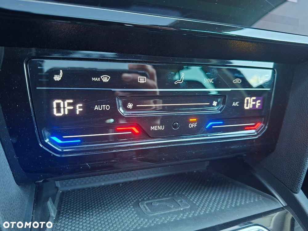 Volkswagen Passat - 24