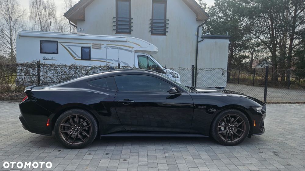 Ford Mustang - 23