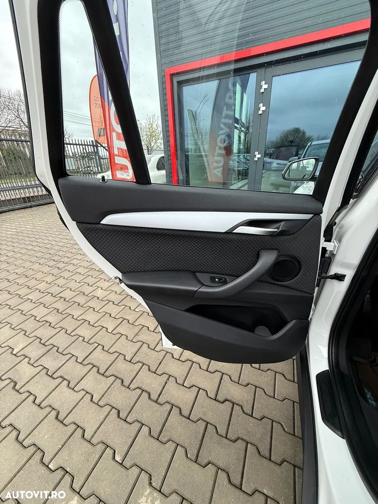 BMW X1 sDrive18d Aut. Sport Line - 33