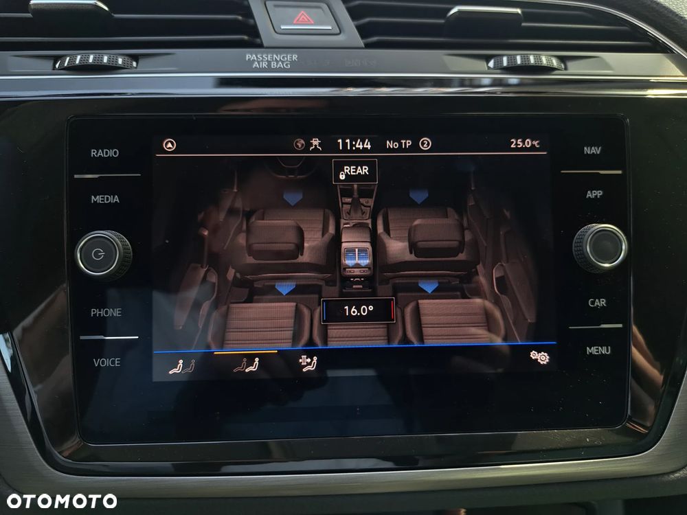Volkswagen Touran 1.5 TSI EVO Special Edition DSG - 31