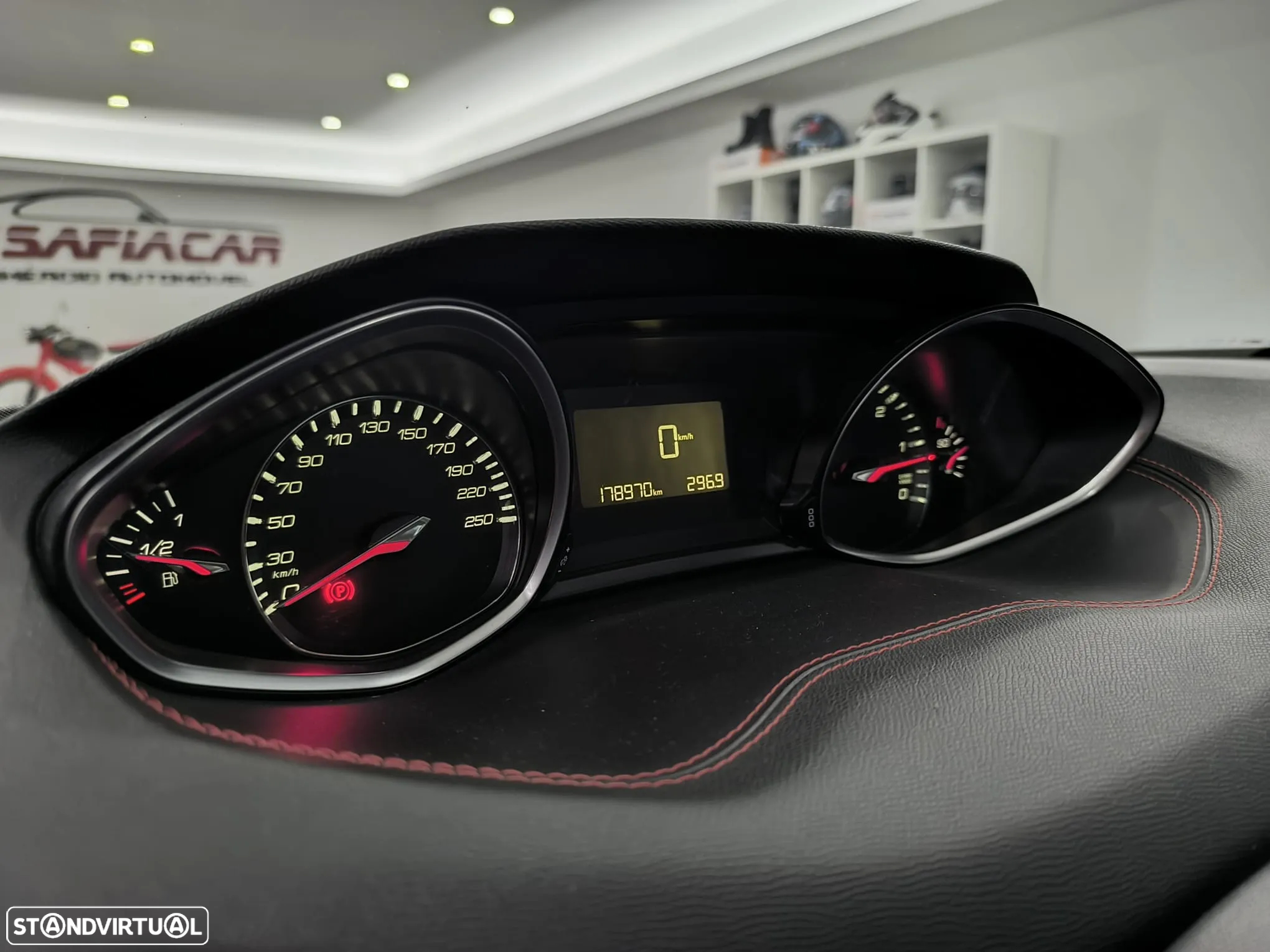 Peugeot 308 SW 2.0 BlueHDi GT Line - 36