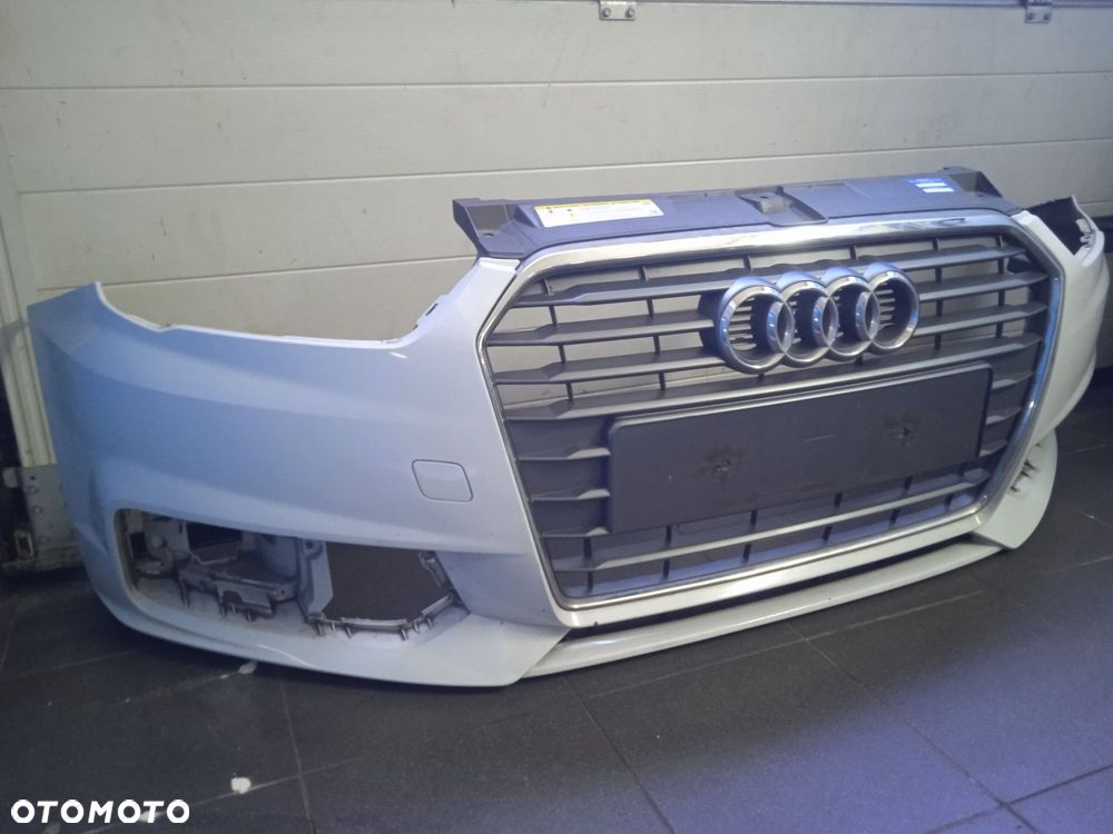 Zderzak Przód Przedni Audi A1 biały - 3