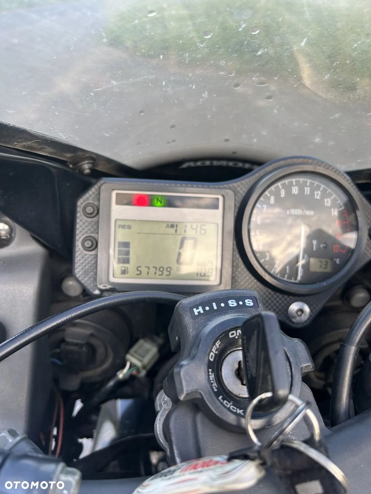 Honda CBR - 9