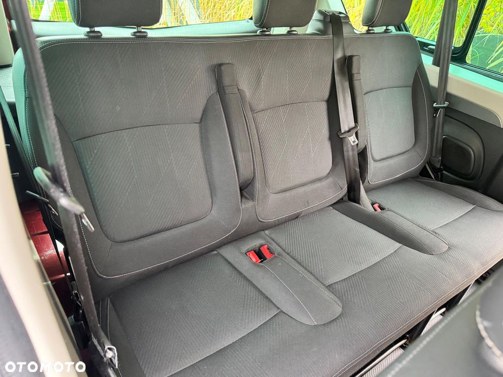 Renault Trafic - 12