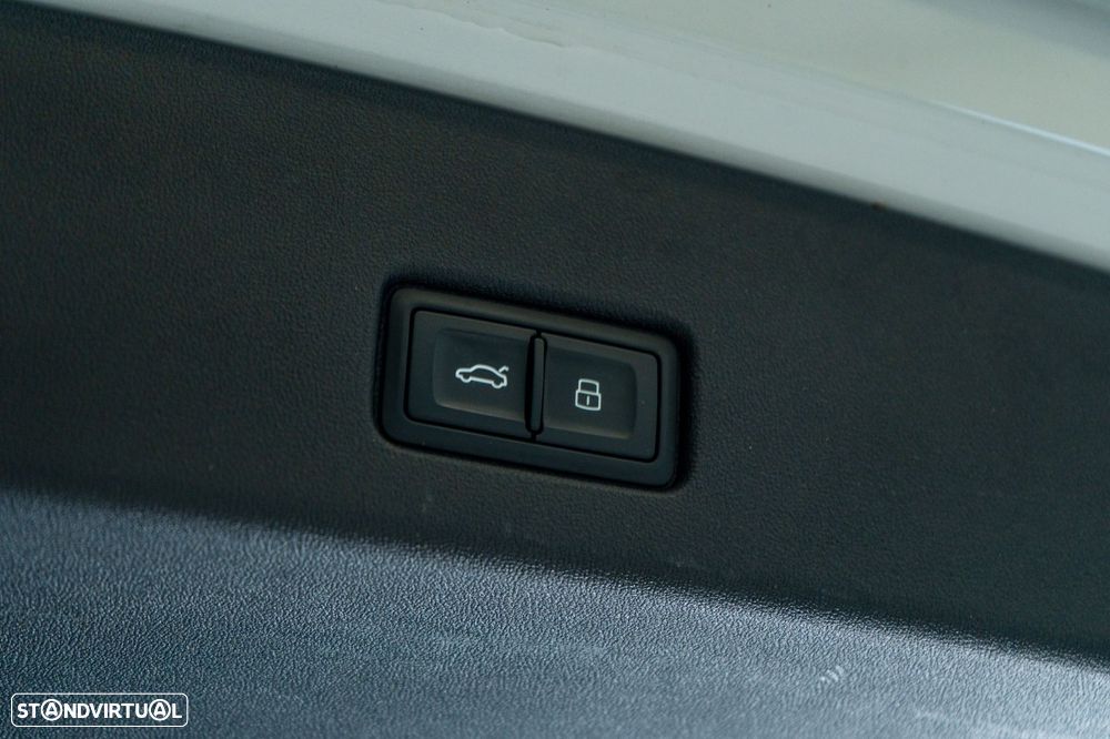 Audi Q4 e-tron 40 82 kWH - 11