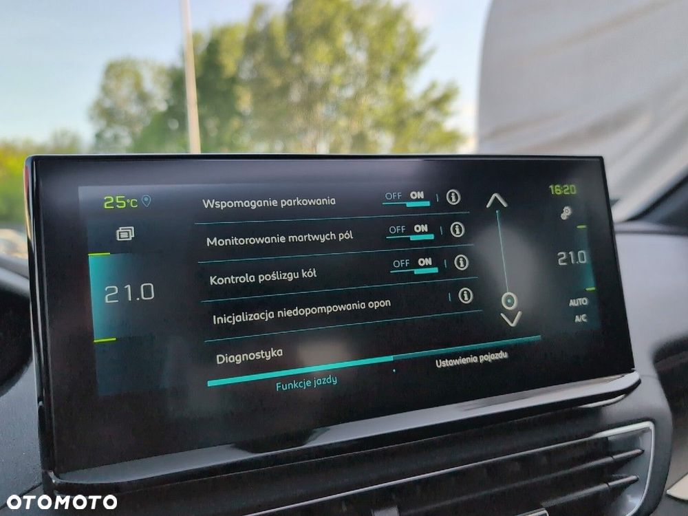 Peugeot 3008 1.6 PureTech Hybrid4 PHEV GT S&S EAT8 - 27