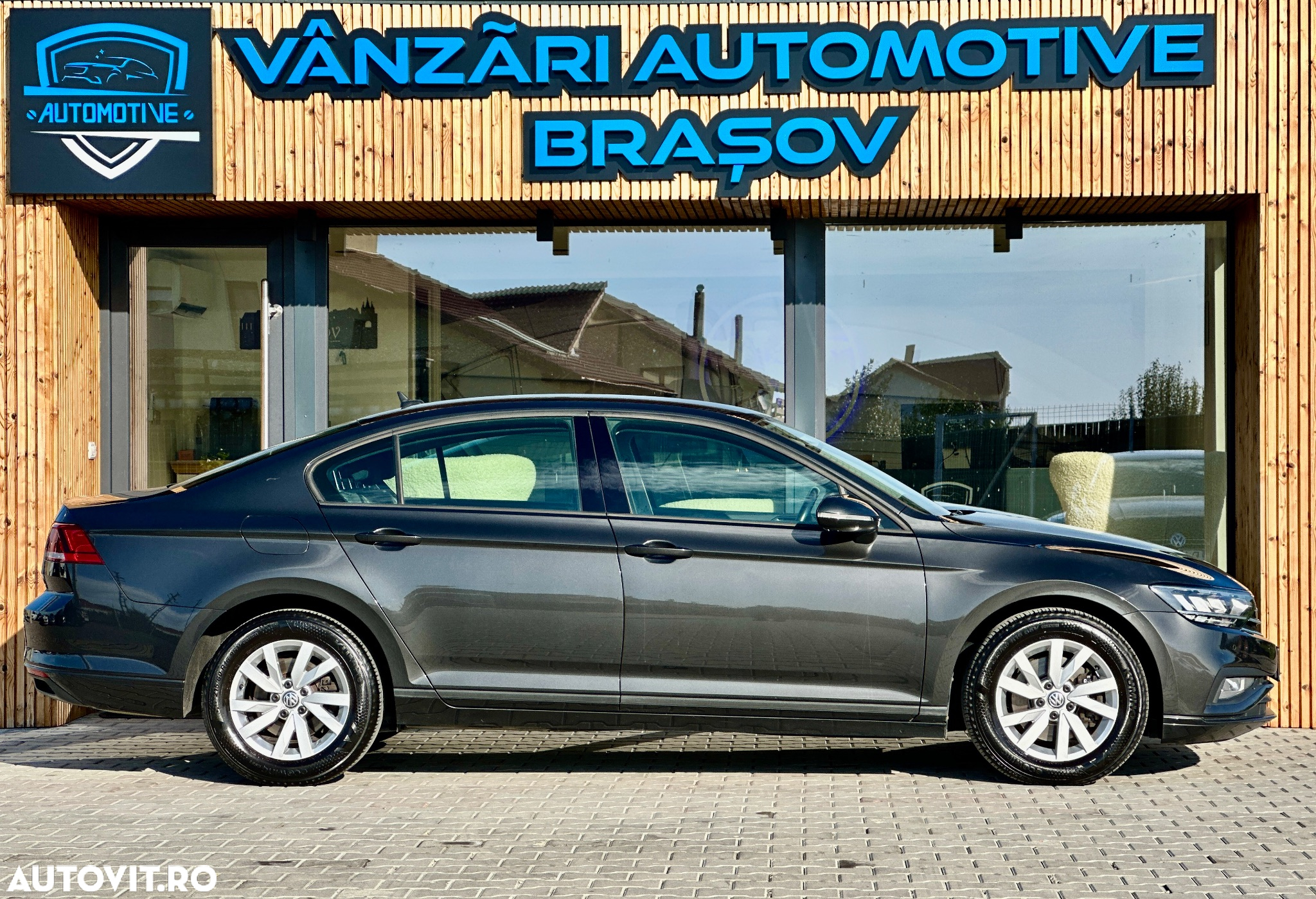 Volkswagen Passat 2.0 TDI Comfortline - 10
