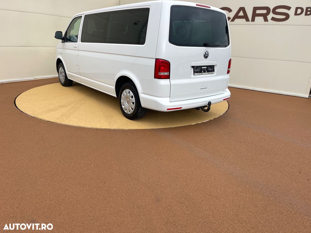 Volkswagen Caravelle - 10