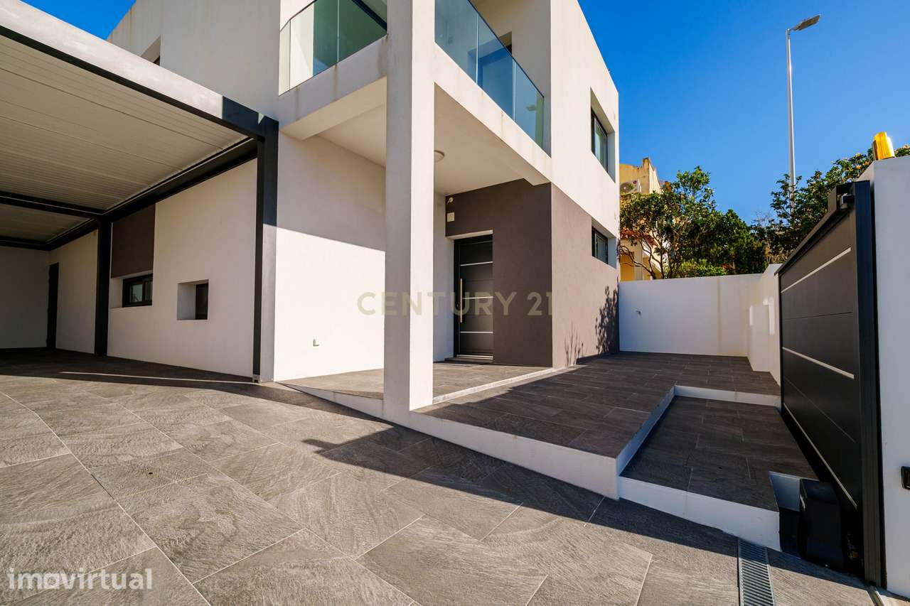 Moradia T3 Moderna em Localização Premium, Perto das Praias - Grande imagem: 5/53