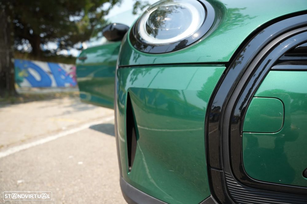 MINI 3 Portas Cooper SE Premium Extra Essential - 11