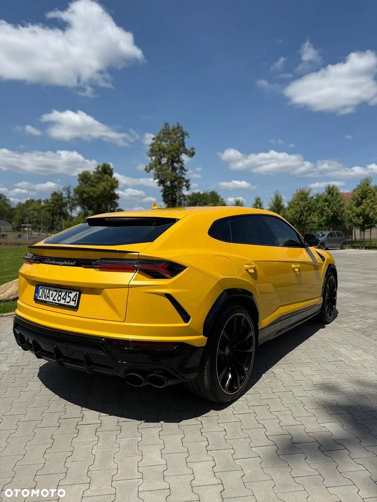 Lamborghini Urus - 9