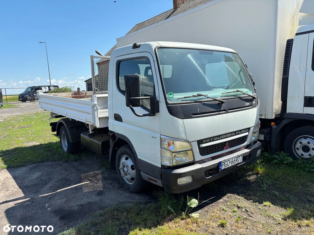 Mitsubishi CANTER FUSO - 1