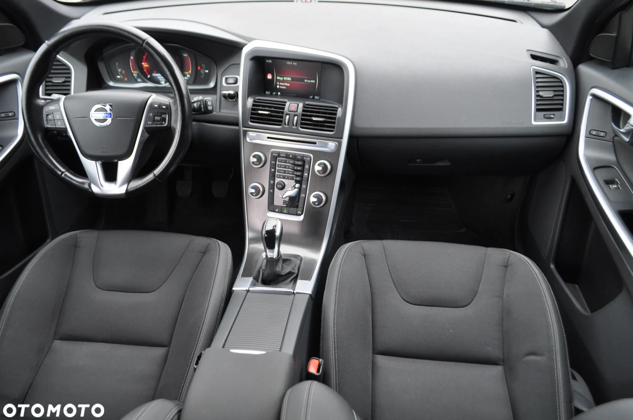 Volvo XC 60 D4 Drive-E Momentum - 37