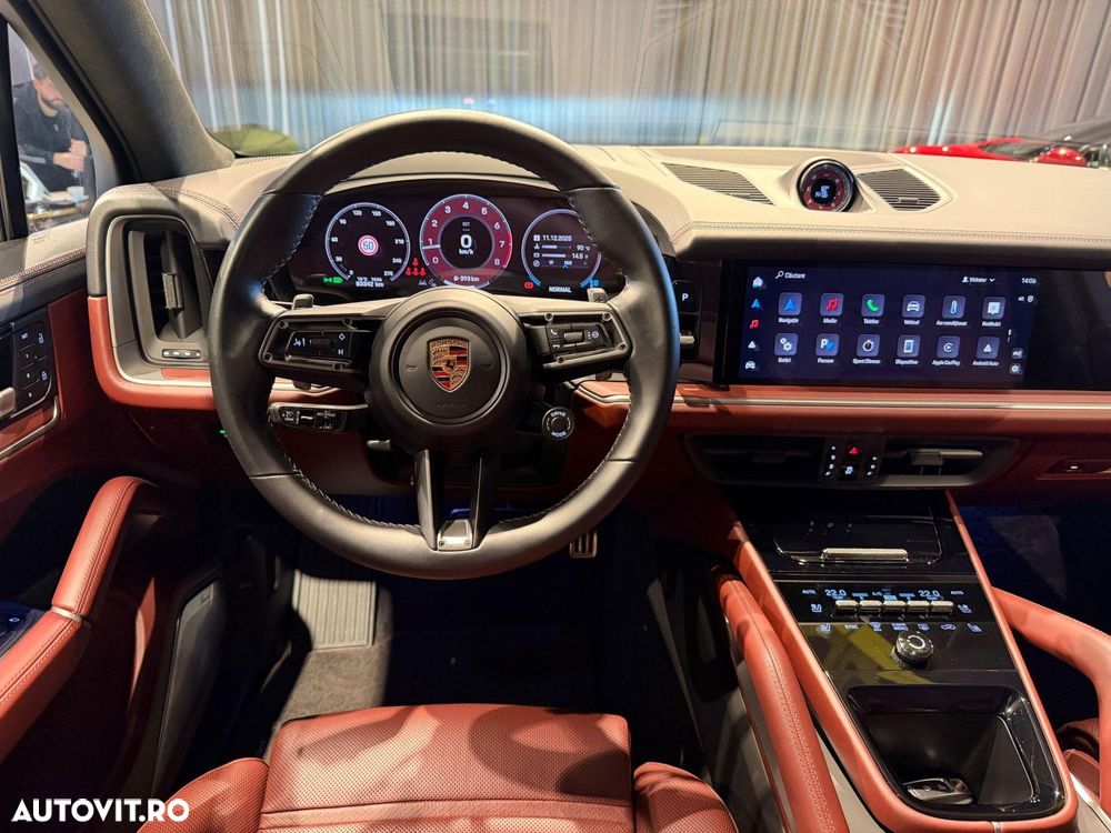 Porsche Cayenne - 16