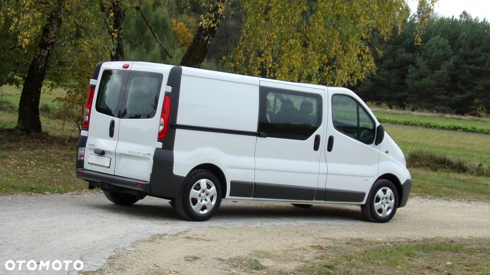 Opel VIVARO 2.0 115KM * LONG * KLIMA * BRYGADÓWKA 6 OSÓB * JAK NOWY ! - 9