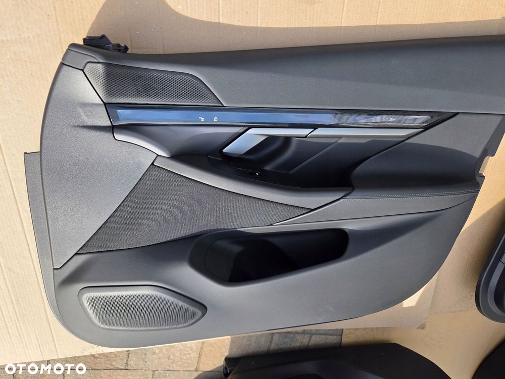 bmw 5 g60 fotele kanapa boczki komplet wnętrze - 11