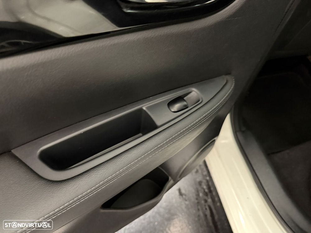 Nissan Qashqai 1.5 dCi Acenta - 13