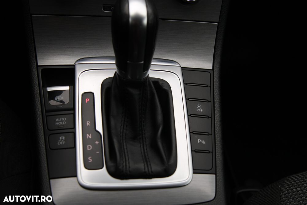 Volkswagen Passat - 5