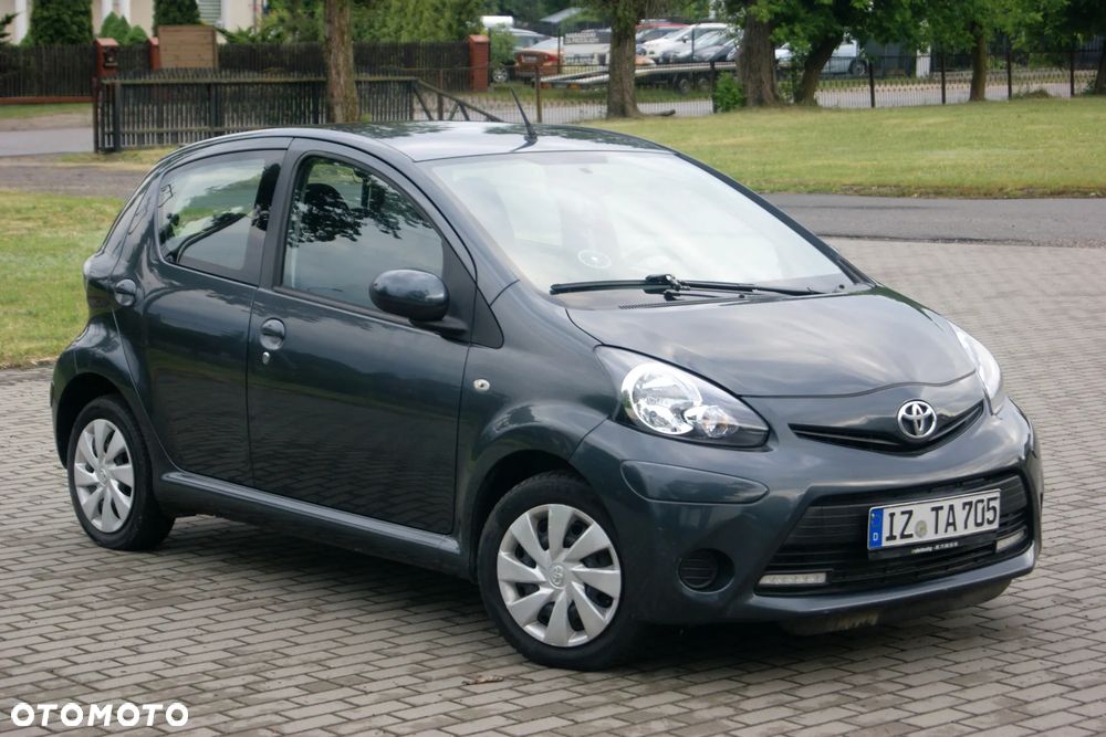 Toyota Aygo Connect - 7