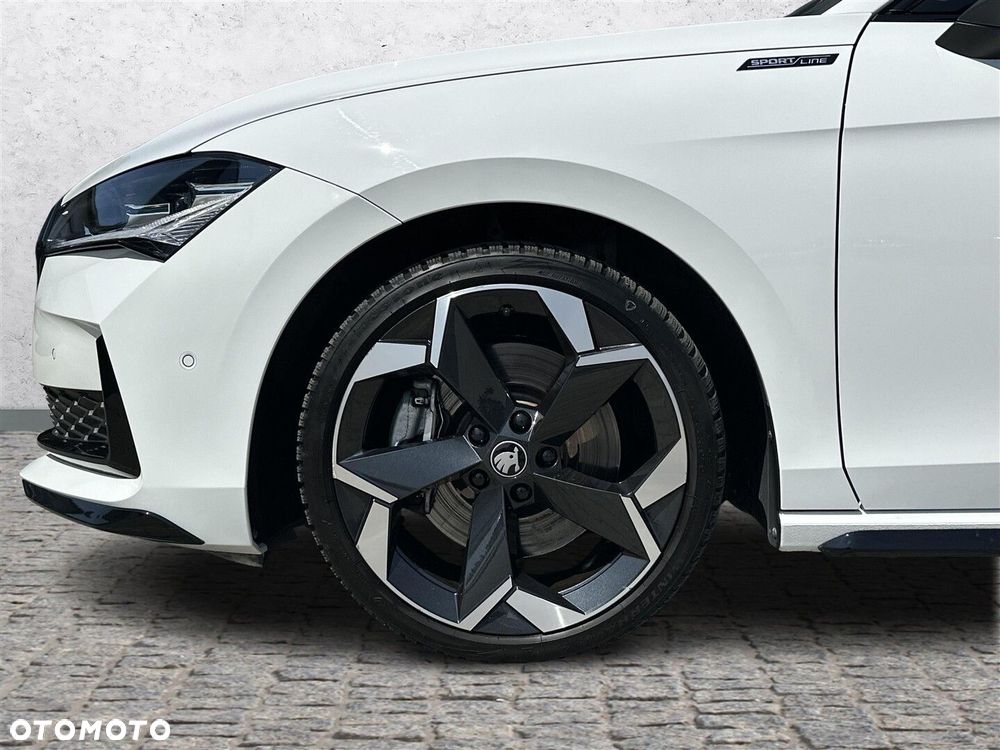 Skoda Superb 2.0 TDI SCR 4x4 Sportline DSG - 37