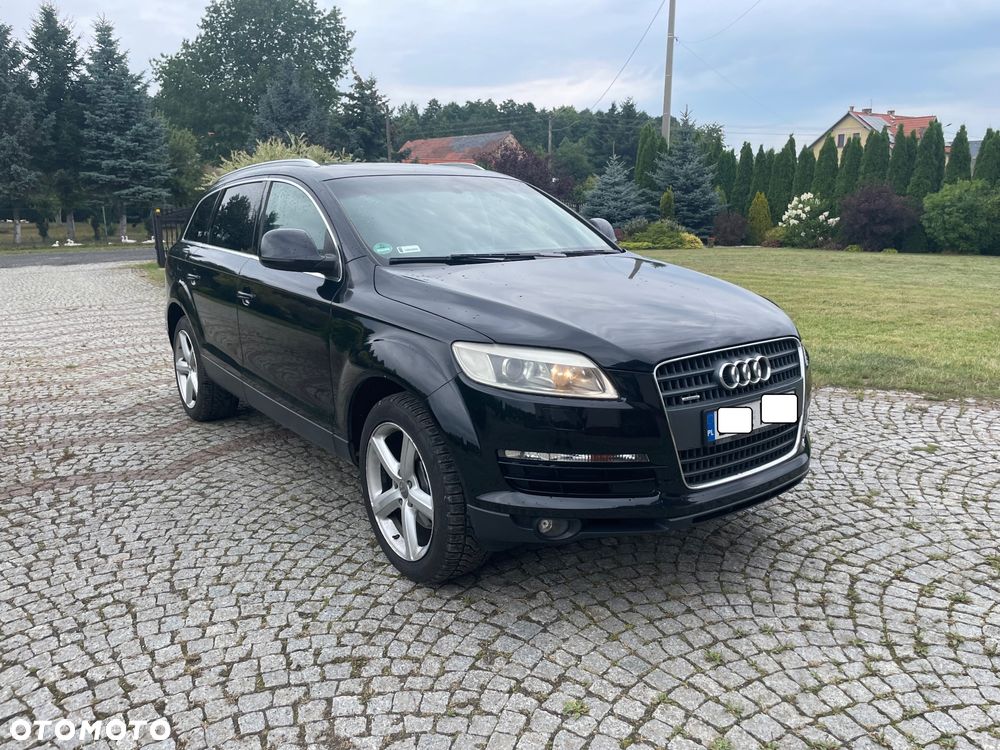 Audi Q7 4.2 FSI Quattro Tiptronic - 1