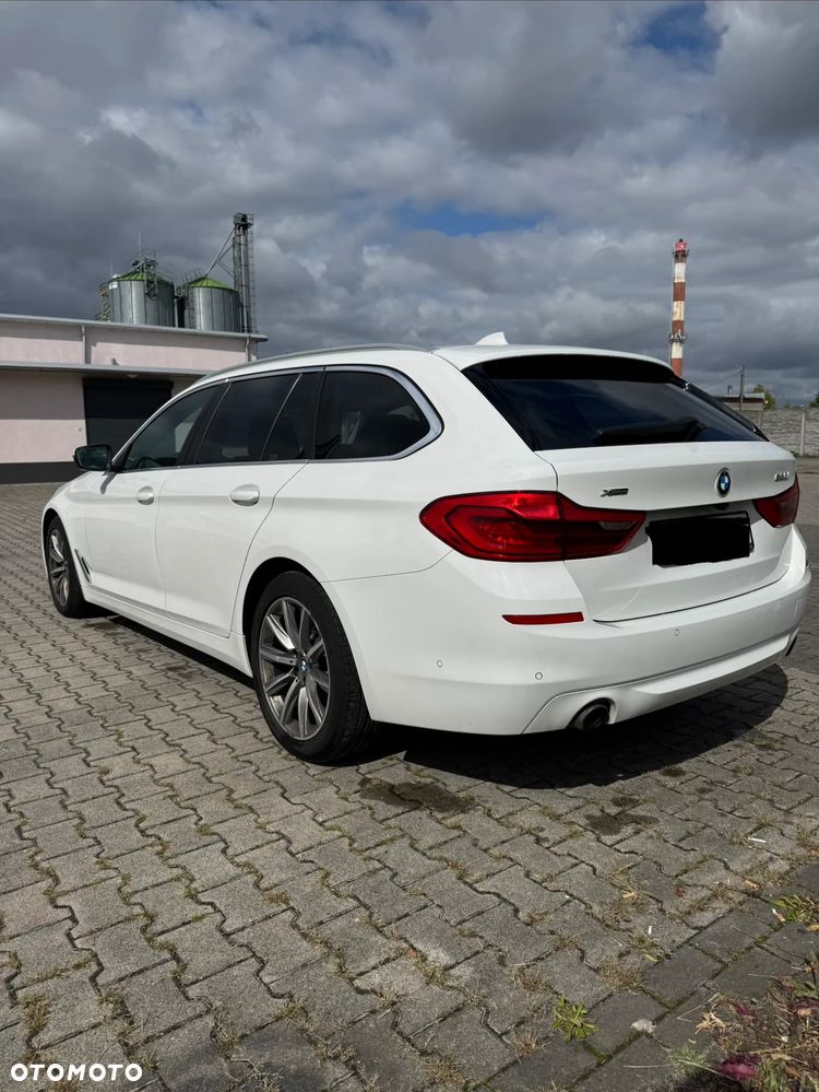 BMW Seria 5 530i xDrive - 5