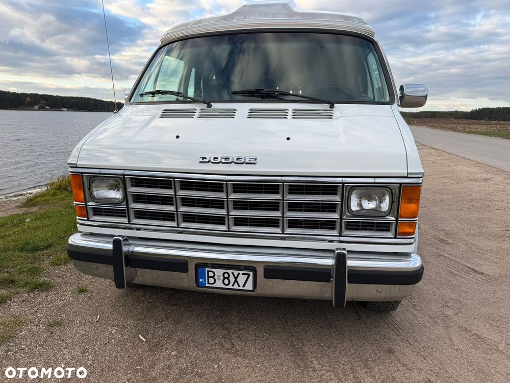 Dodge RAM VAN B250 318 V8 - 4
