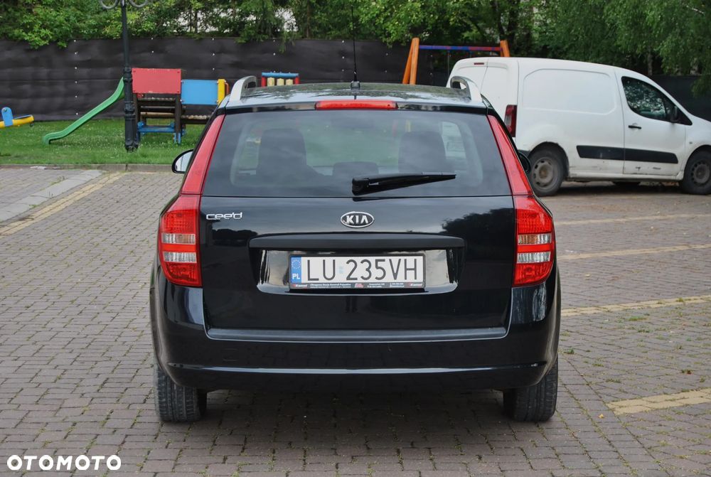 Kia Ceed 1.4 Comfort - 17