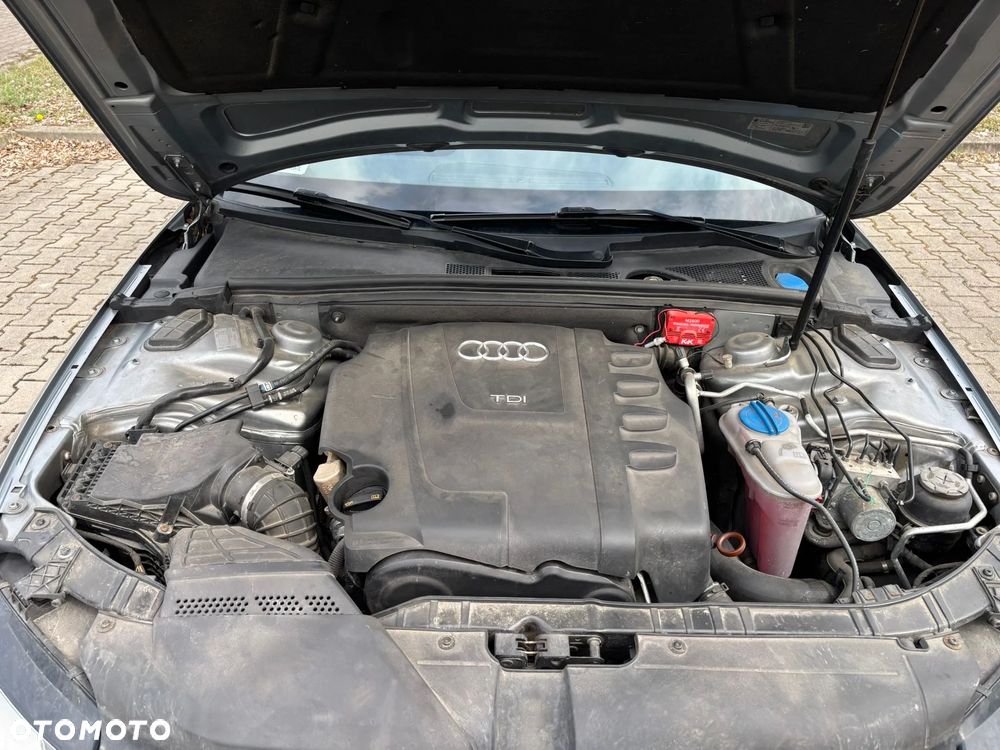 Audi A4 Limousine - 13