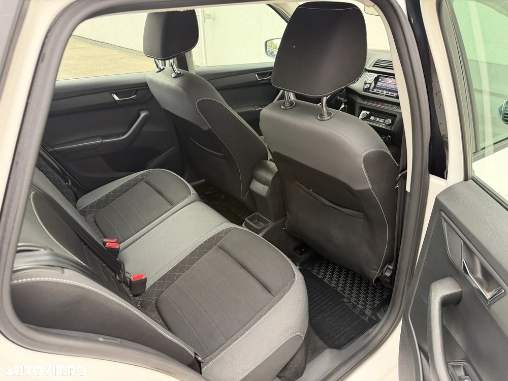Skoda Fabia - 22