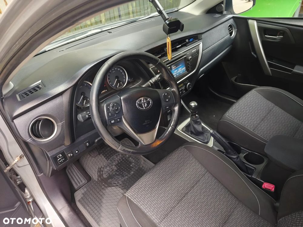 Toyota Auris 2.0 D-4D Premium - 13
