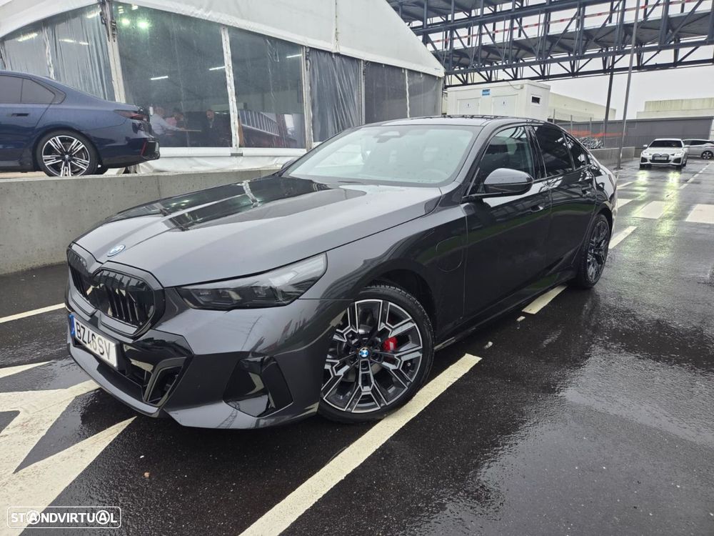 BMW 530 e xDrive Pack Desportivo M Pro - 1
