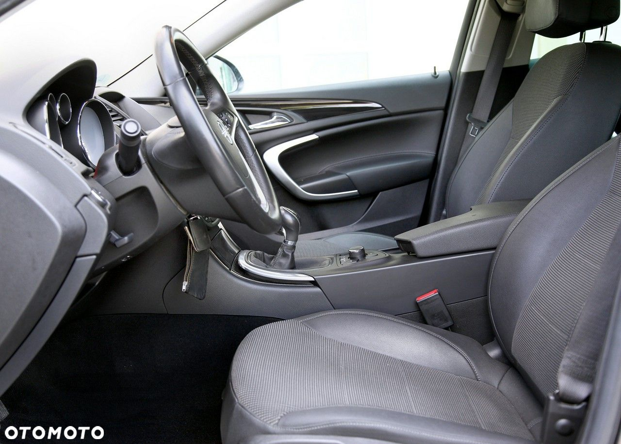 Opel Insignia - 14