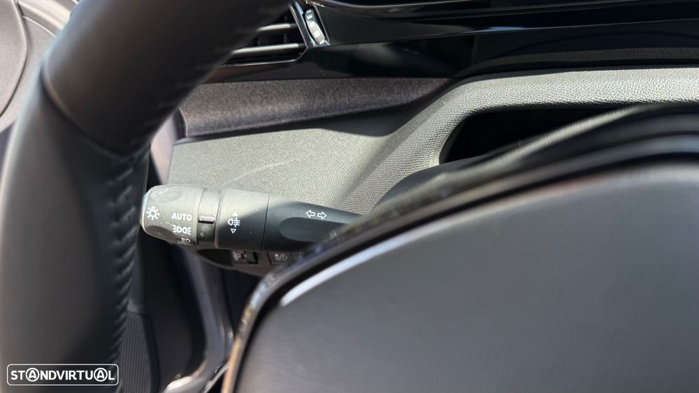 Peugeot 308 SW 1.6 Hybrid Allure e-EAT8 - 29