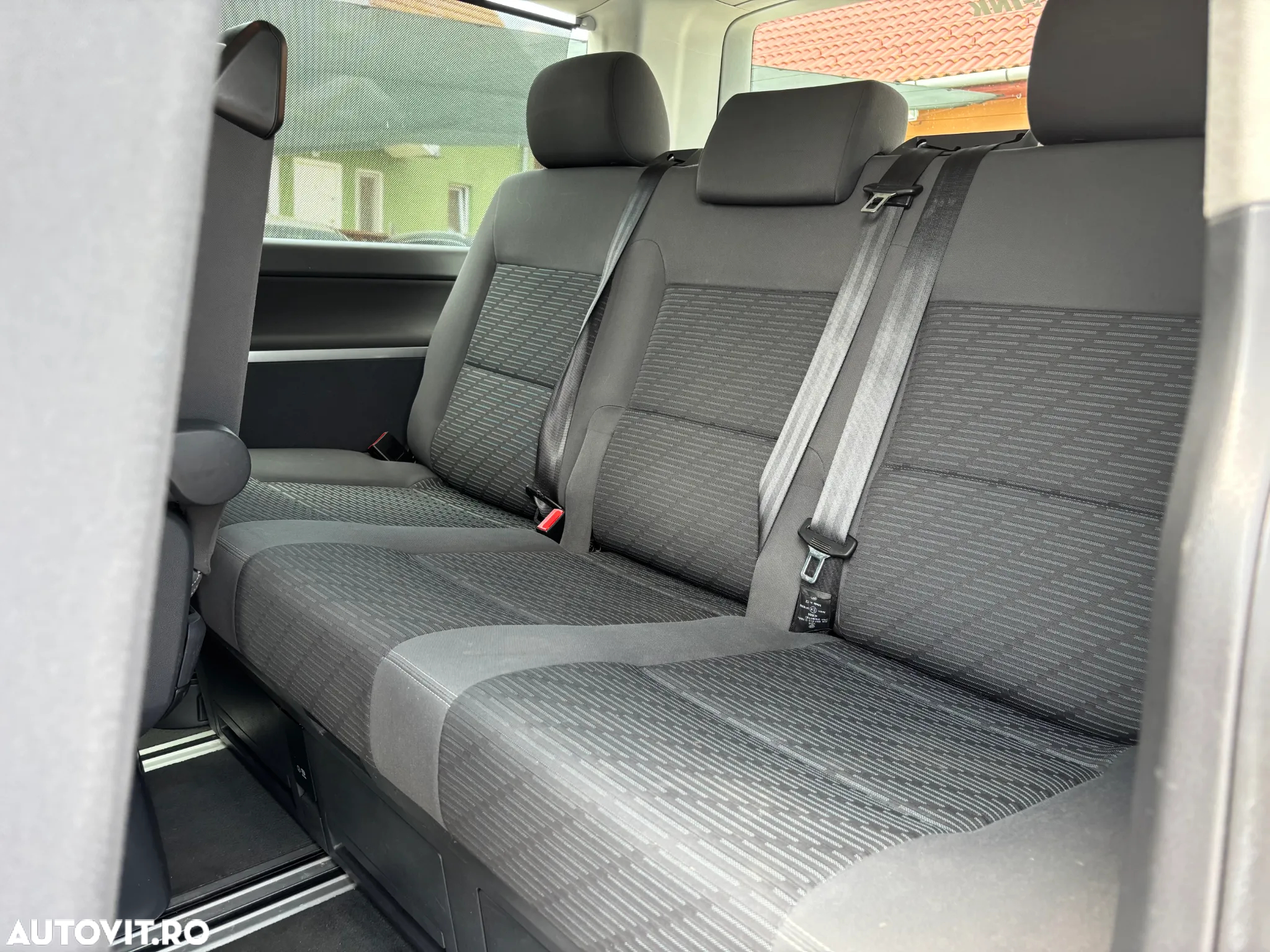 Volkswagen Multivan - 15