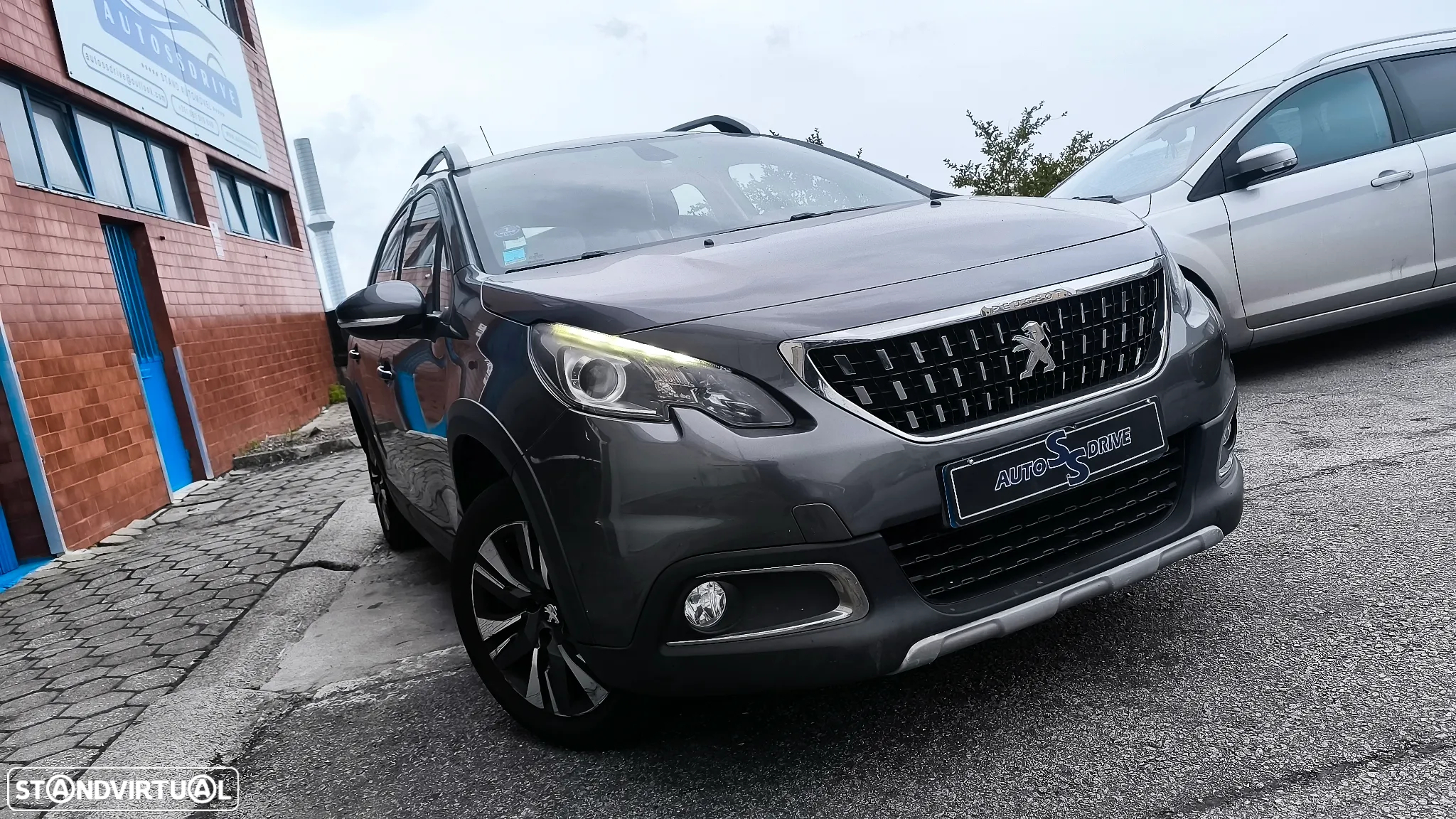 Peugeot 2008 1.2 PureTech Allure EAT6 - 6