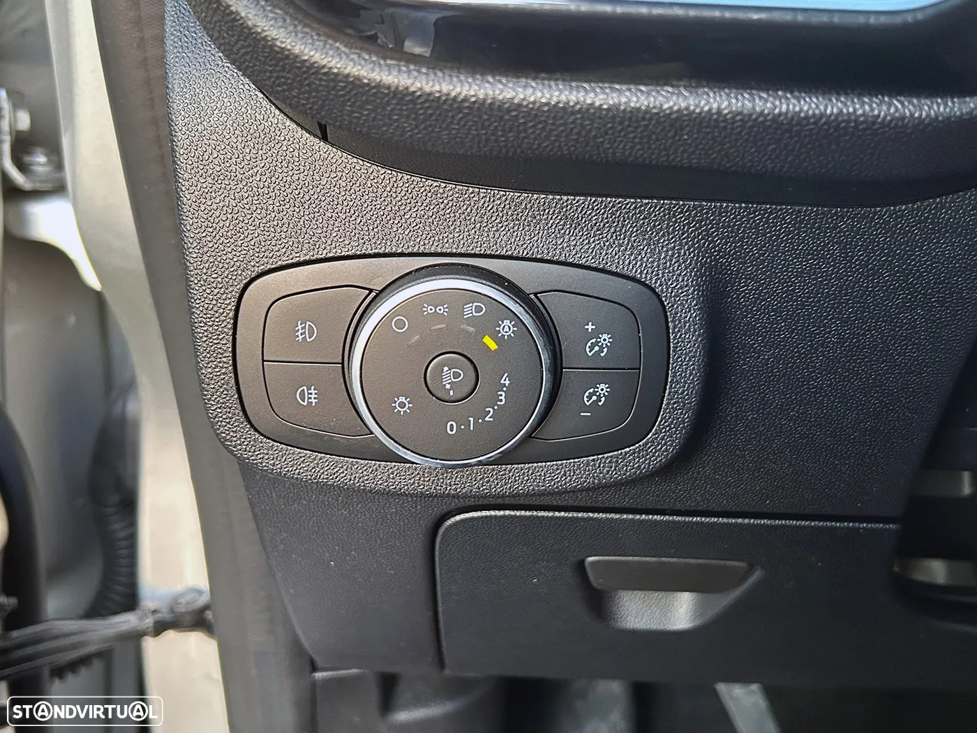 Ford Fiesta 1.0 EcoBoost ST-Line X - 34